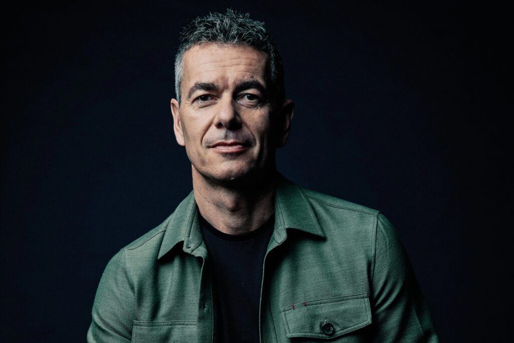 Robert Kyncl Slashes Costs at Warner Music Group in $300 Million Restructuring Drive